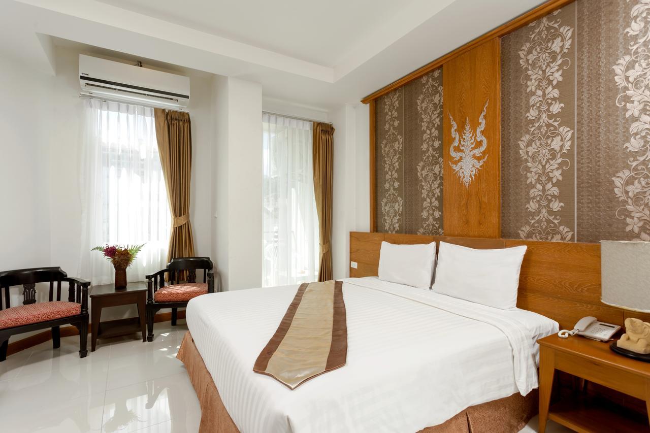 Asia Express Hotel Kathu Esterno foto